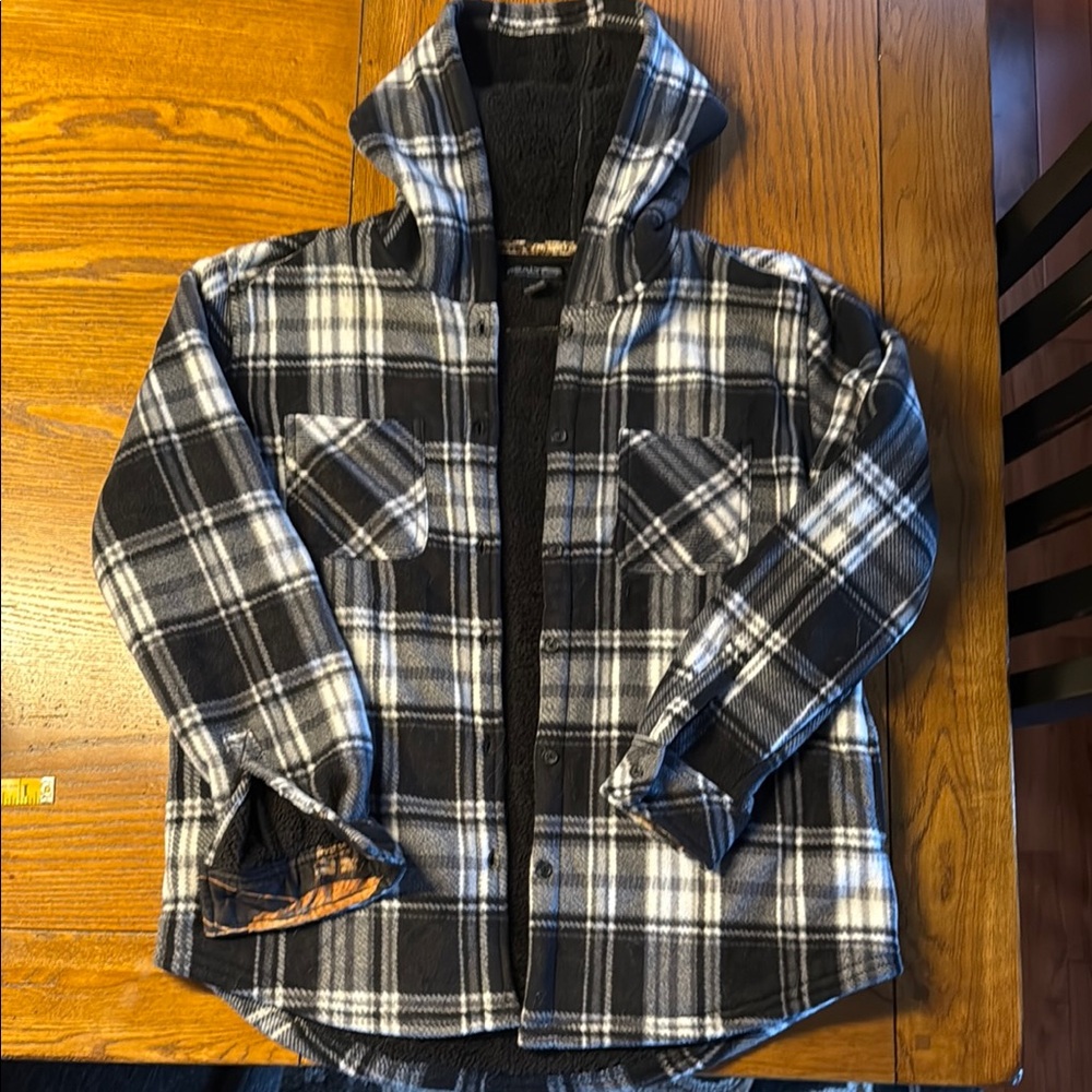 Realtree Black and White Utility Jacket with Plaid Pattern
